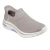 Go Walk Arch Fit 2.0 - Val – Image 2