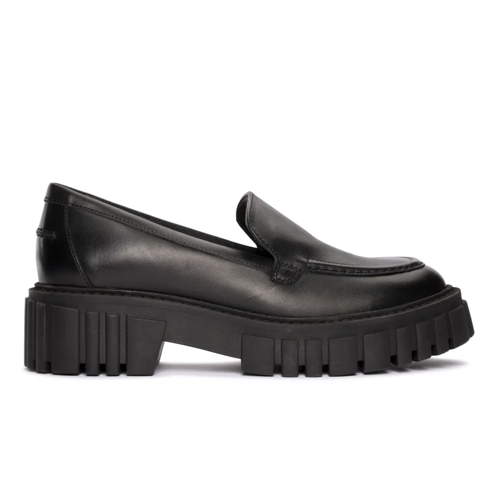 Page Loafer Black Leather