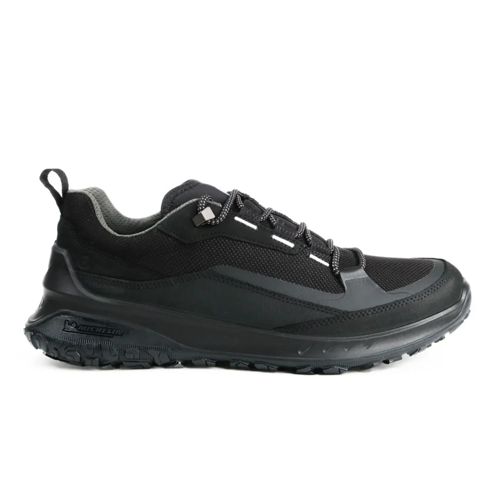 Ult-Trn M Black / Black